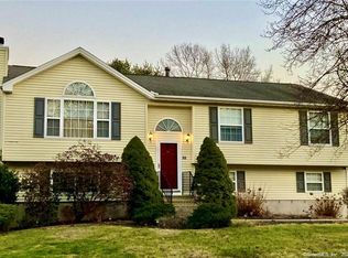 32 Marsh Hill Rd, Naugatuck, CT 06770