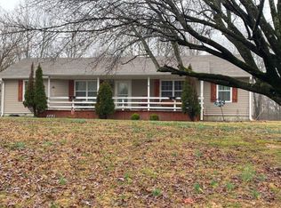120 Whippoorwill Ln, Bethpage, TN 37022
