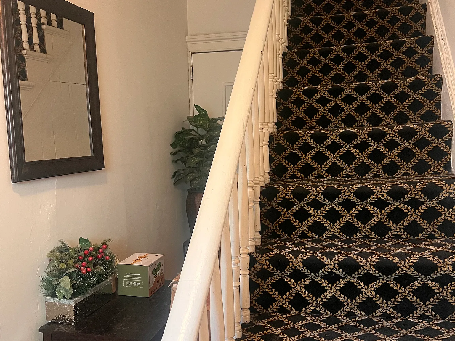 3 bed, $2,300 — Photo 2