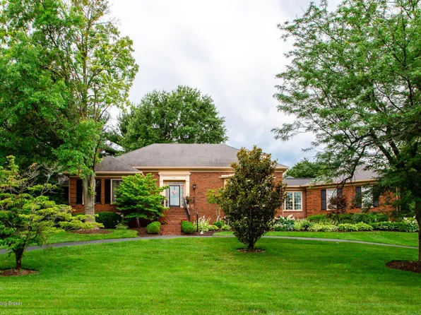 905 Rugby Pl, Hurstbourne, KY 40222