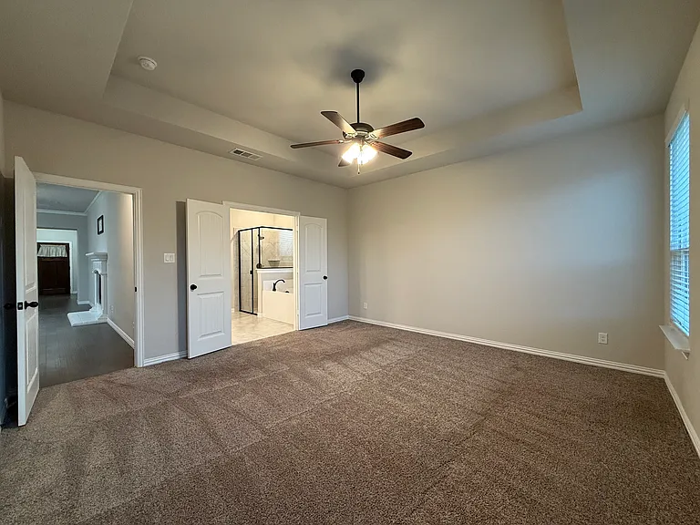 1717 Victoria Dr — Photo 13