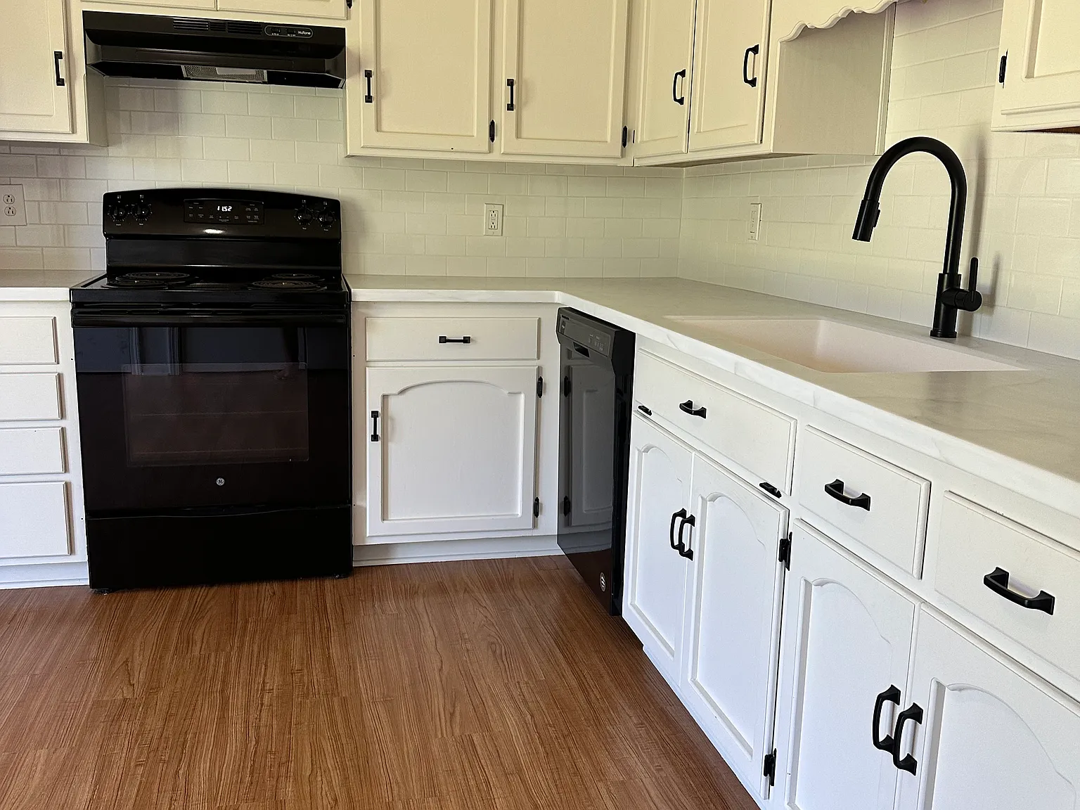 2 bed, 1095 sqft, $1,500 — Photo 4
