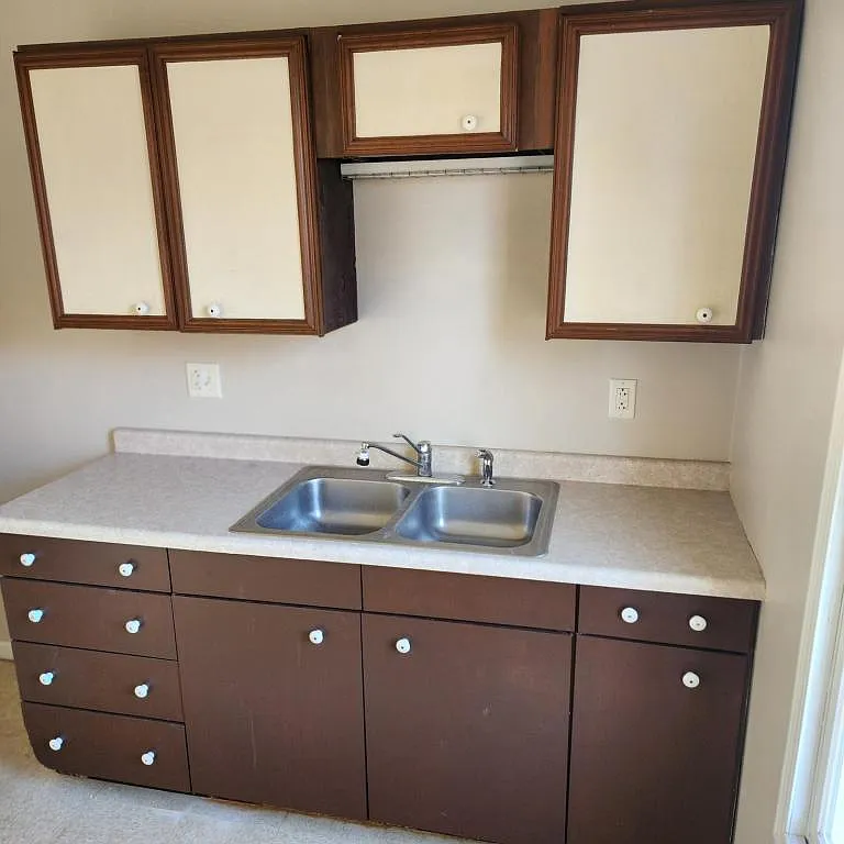 20 E Empire St — Photo 2