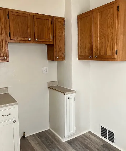 308 E Virginia Ave — Photo 10