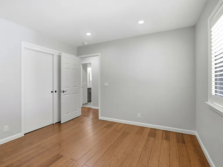 19397 Eric Dr — Photo 22