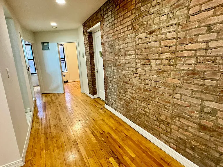 115 Essex St #4C — Photo 1