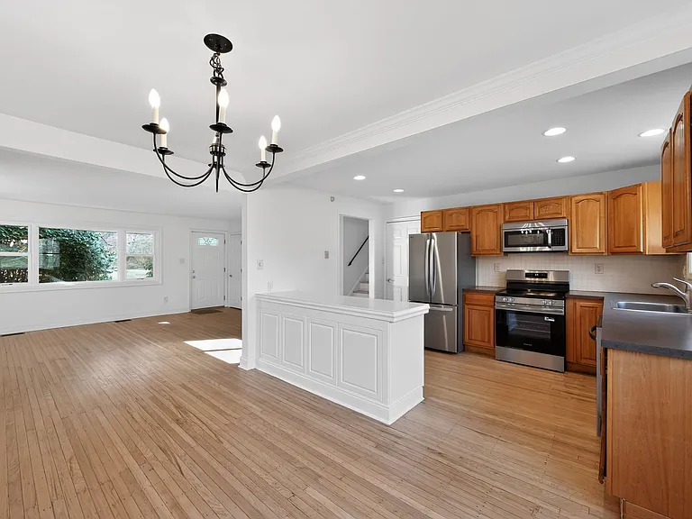1567 Sugartown Rd — Photo 8
