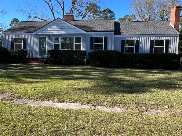 220 Watson St, Swainsboro, GA 30401