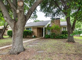 1207 Granada Ln, Lewisville, TX 75067