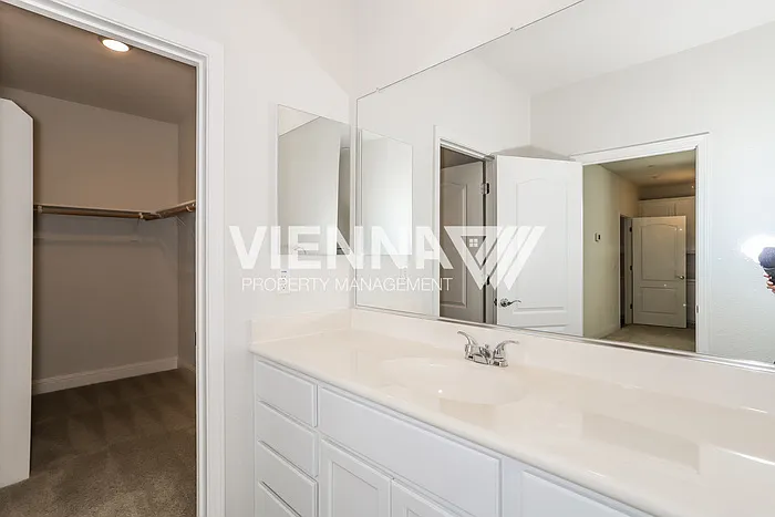 249 Rochdale St — Photo 10