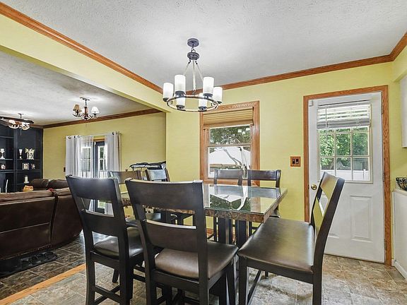5th image of 3609 Cortland Dr