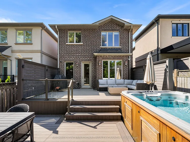 200 Donlea Dr — Photo 49
