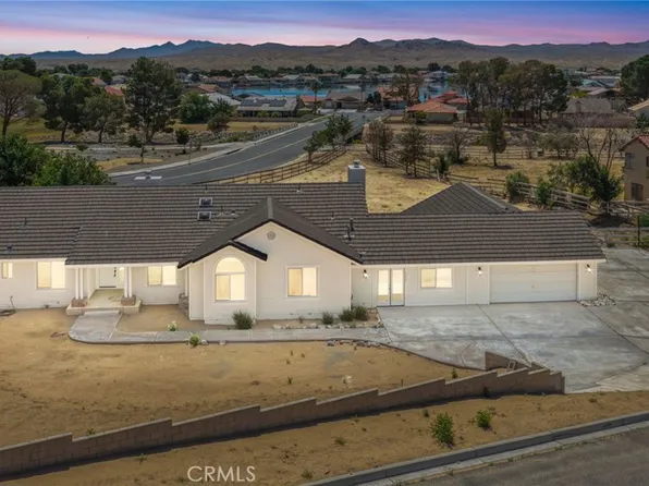 27679 River Rock Rd, Helendale, CA 92342