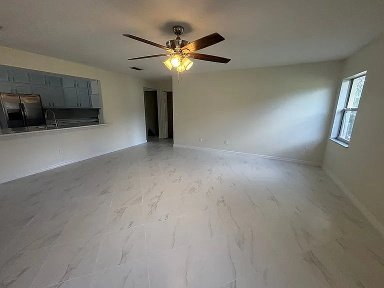 11435 SW 140th Ave — Photo 10