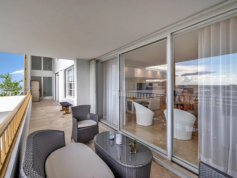 155 Ocean Lane Dr #1111 — Photo 3