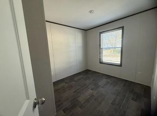 1901 Camden Ct, Des Moines, IA 50320