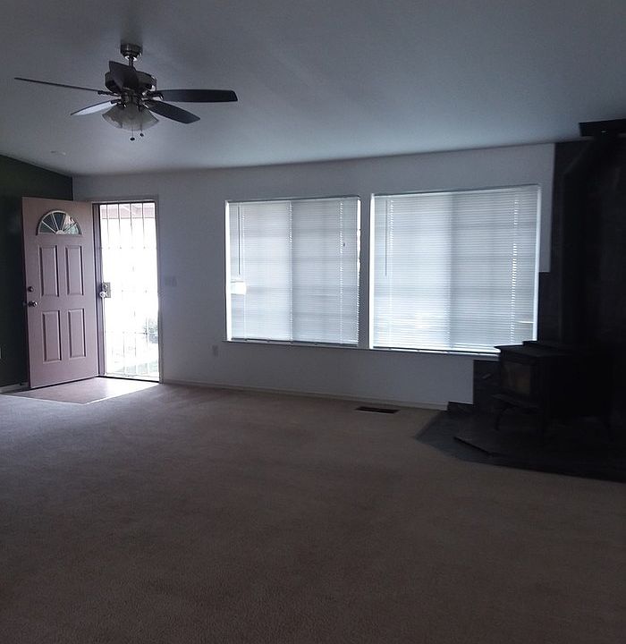 2nd image of 1027 Dwight Way