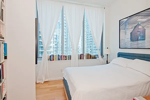 Sold by Nest Seekers International | media 12