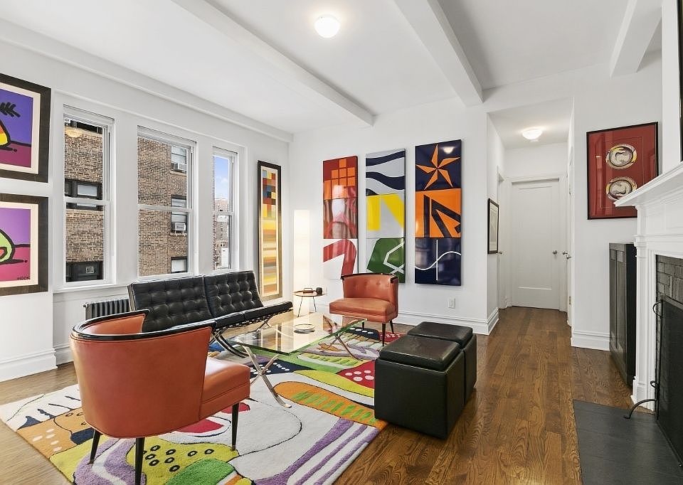 1st image of 25 5th Ave APT 10G