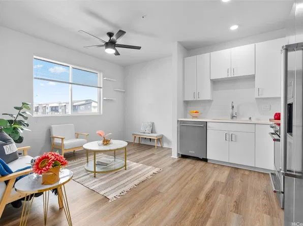 91-3575 Iwikuamoo St #308, Ewa Beach, HI 96706