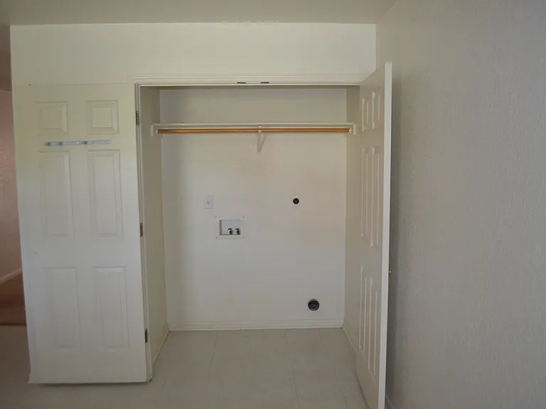 2204 Wildewood Dr — Photo 21