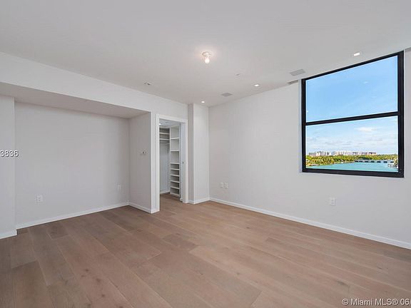 5th image of 10201 E Bay Harbor Dr APT 6