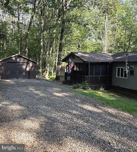 369 Buck Mountain Rd, Zion Grove, PA, 17985