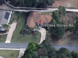 751 Oaks Shores Rd, Leesburg, FL 34748