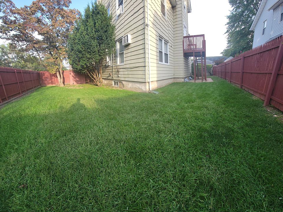 1st image of 3304 Bell Blvd