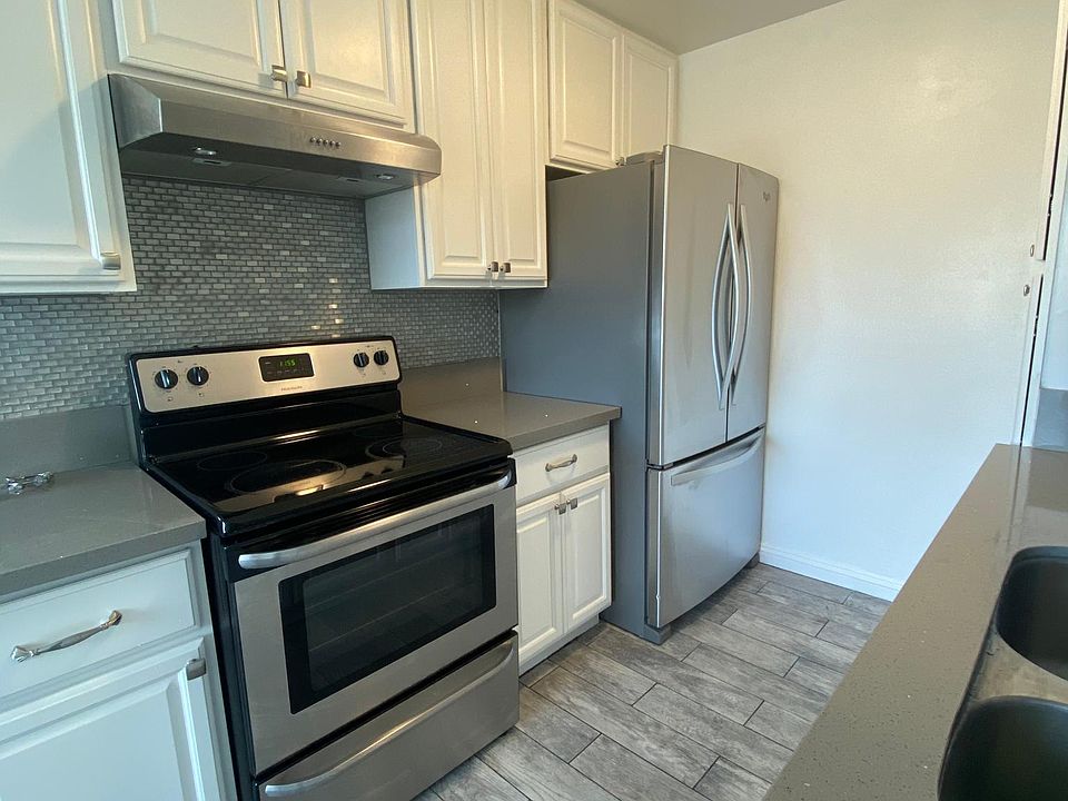 1st image of 120 Alamitos Ave APT 15