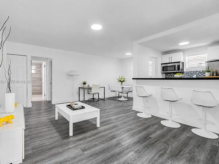 734 Meridian Ave #3 — Photo 4