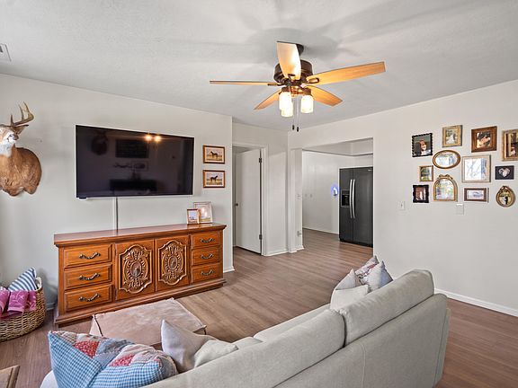 3rd image of 141 Reservoir Ln