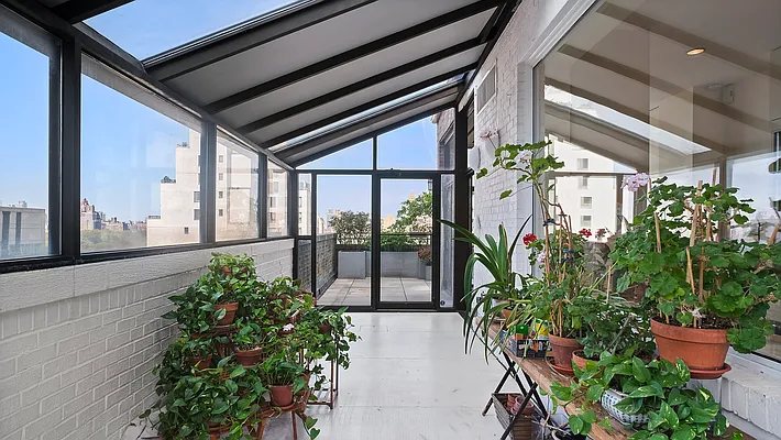 Sold by Susan Penzner Real Estate | media 31