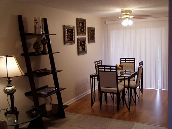 4th image of 4023 Brookshire Ct