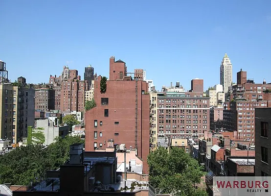 Sold by Warburg | media 4
