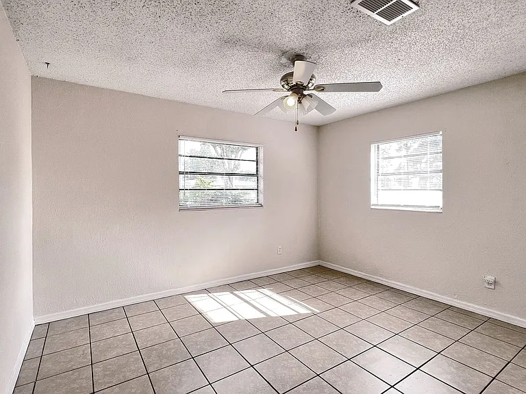 120 3rd Jpv St — Photo 13