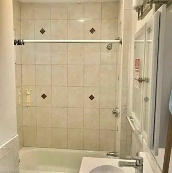 220 Pearl St #3 — Photo 8