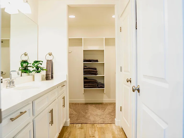 W Wysteria Dr — Photo 9