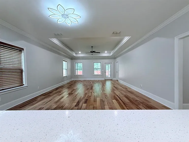 855 Avery Park Dr — Photo 17