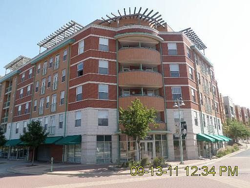 1st image of 400 Village Cir Unit 309
