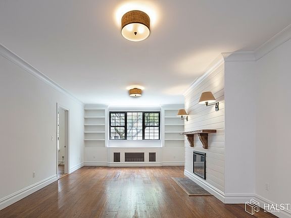 3rd image of 251 W 71st St APT 2B