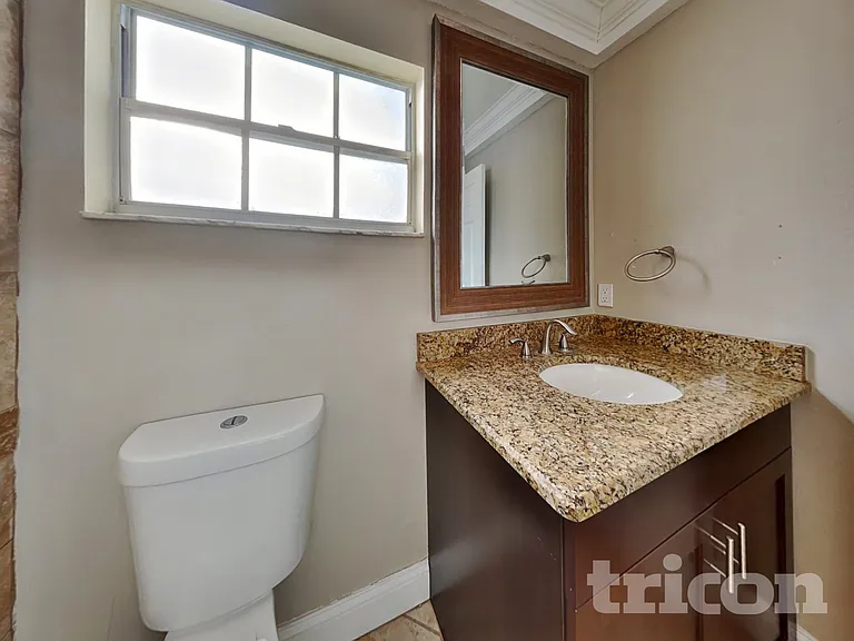 13121 Shadberry Ln — Photo 8