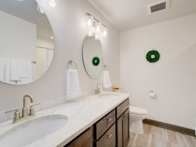 1401 Westwood Cir #C — Photo 14