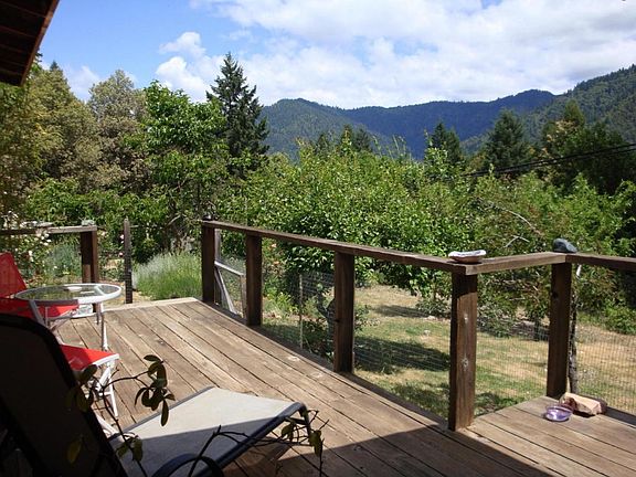 20150513012248796023000000-o