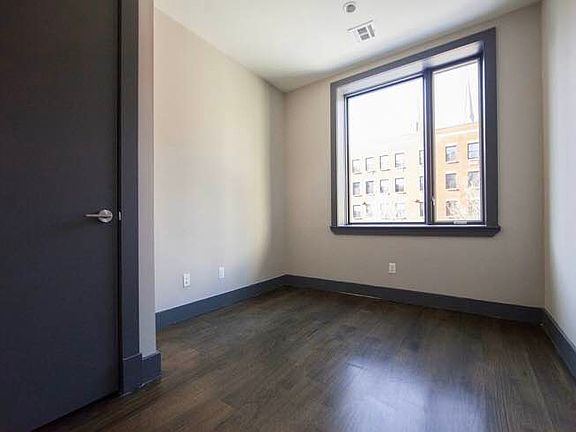 5th image of 125 Boerum St #2BB