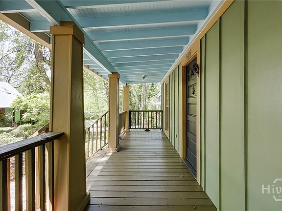 4th image of 145 Hendrix Avenue