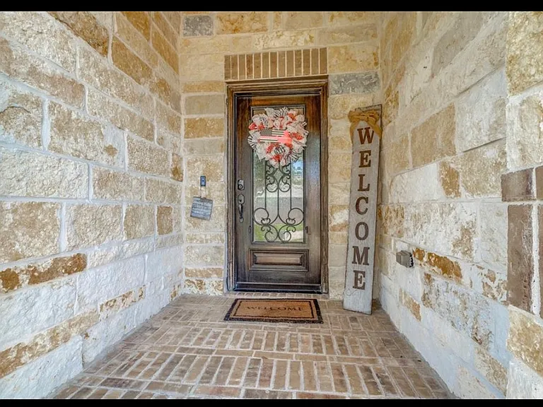 23719 San Servero Dr — Photo 3