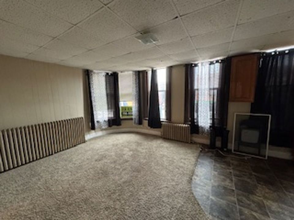 Building Photo 4
