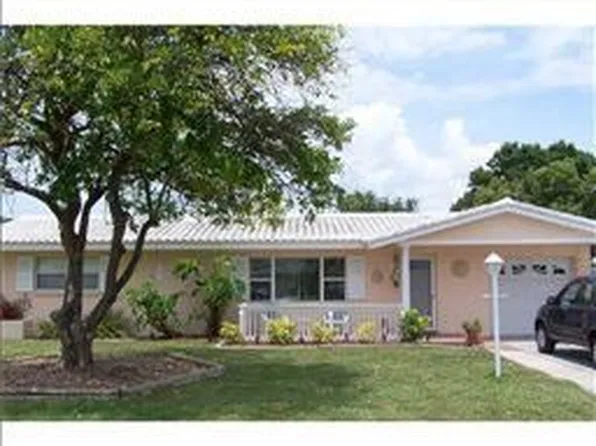 11751 79th Ave, Seminole, FL 33772