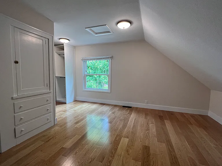 2537 SE 33rd Pl — Photo 11